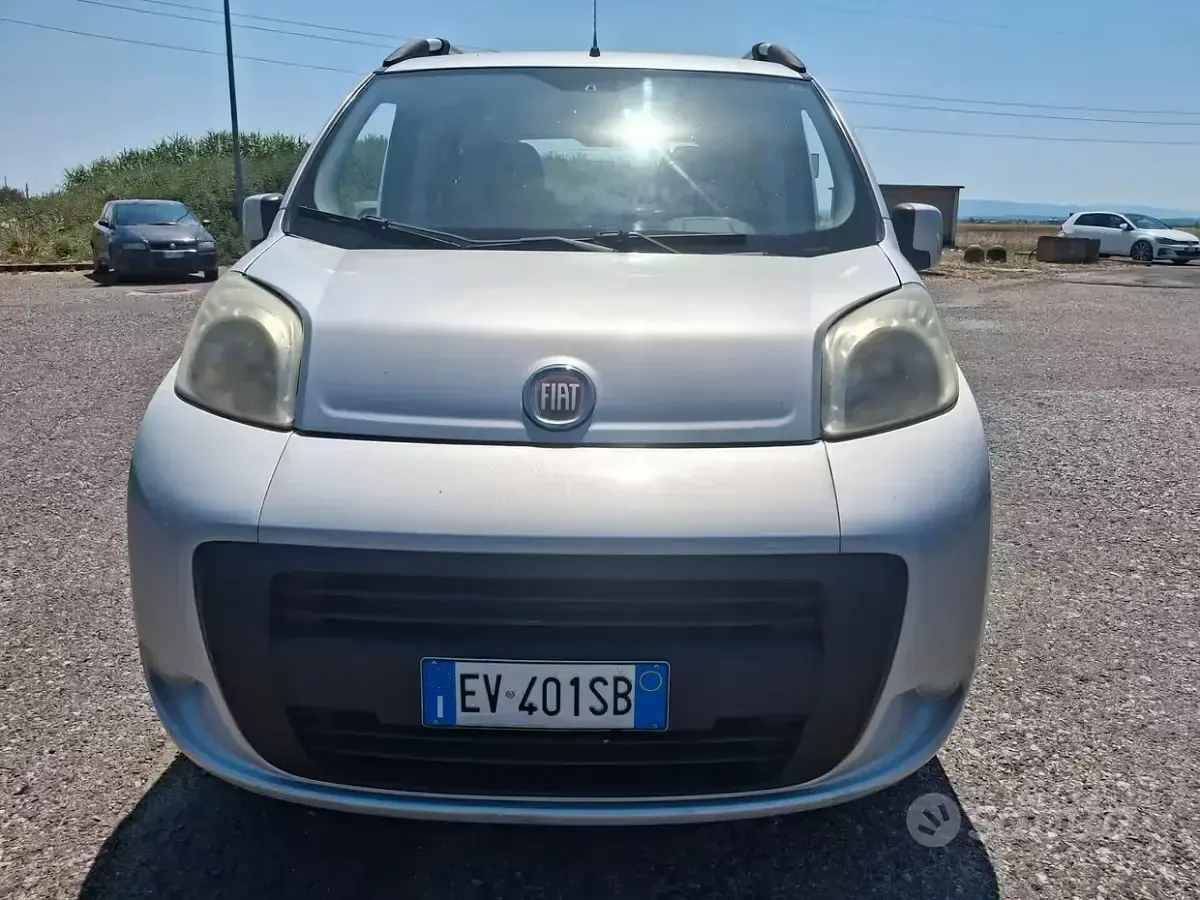Usata Fiat Qubo Dynamic 70 CV (51 kW) 2014 Grigio Monovolume