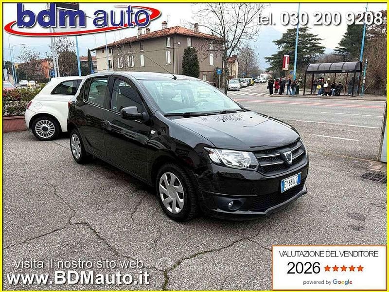 Usata Dacia Sandero Lauréate 75 CV (55 kW) 2015 Nero Berlina