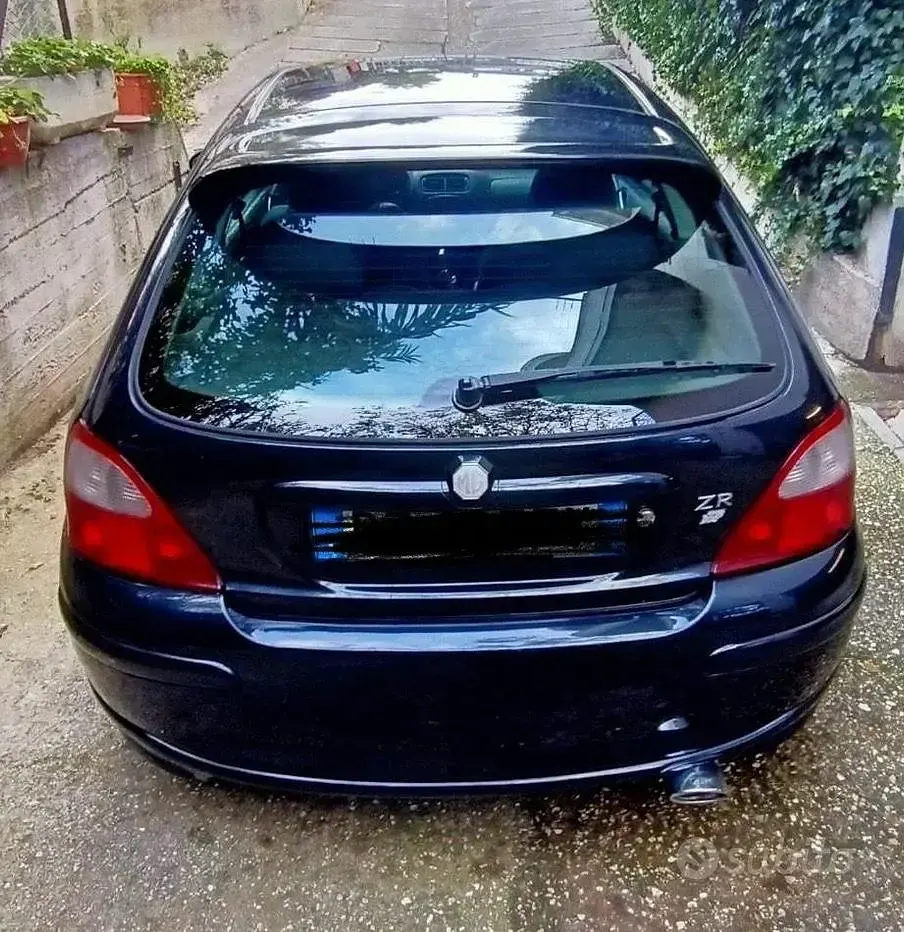 Usata MG ZR 103 CV (75 kW) 2002 Nero Utilitaria