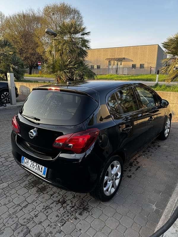 Usata Opel Corsa Innovation 69 CV (50 kW) 2019 Utilitaria