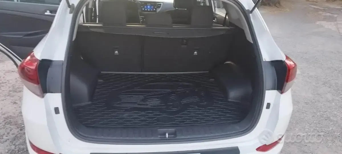 Usata Hyundai Tucson 116 CV (85 kW) 2016 Bianco SUV