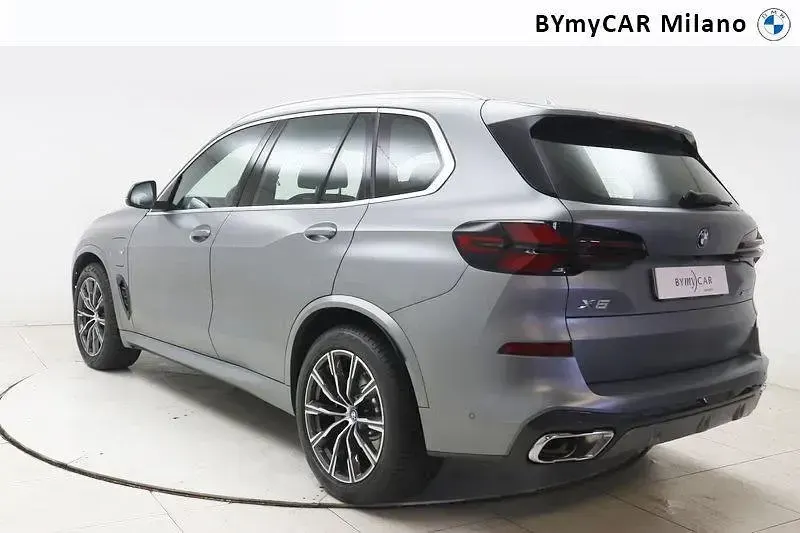 Usata BMW X5 M Sport 489 CV (359 kW) 2024 Grigio SUV