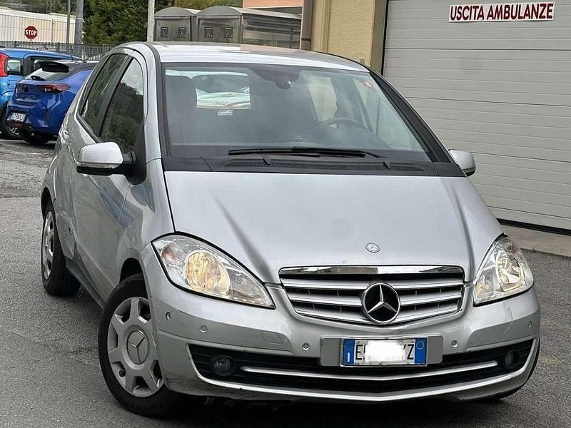 Usata Mercedes A180 Elegance 109 CV (80 kW) 2011 Berlina