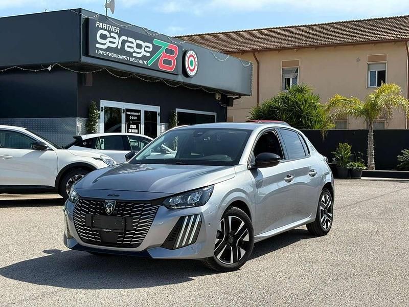 Usata Peugeot 208 Allure 101 CV (74 kW) 2024 Other Utilitaria