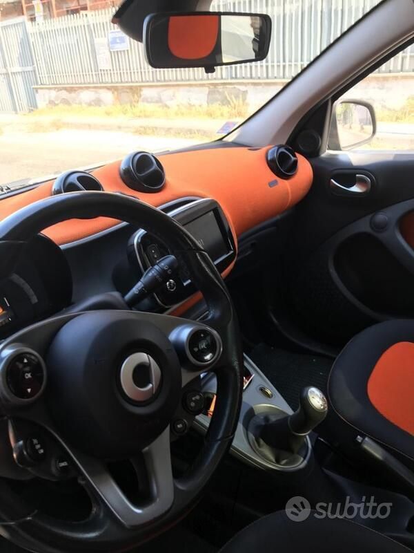 Usata Smart ForFour 71 CV (52 kW) 2015 Utilitaria