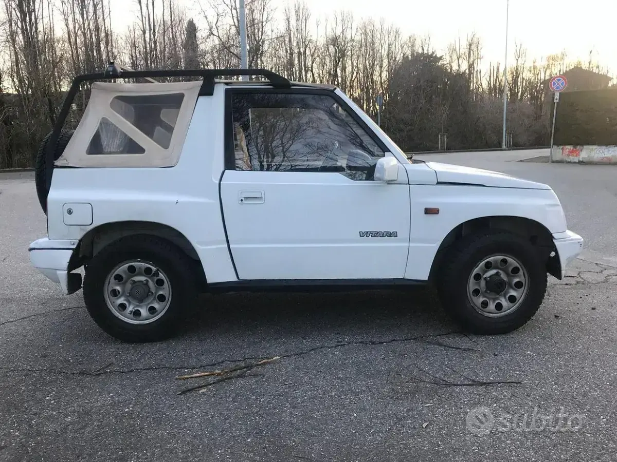 Usata Suzuki Vitara 75 CV (55 kW) 1989 Bianco SUV