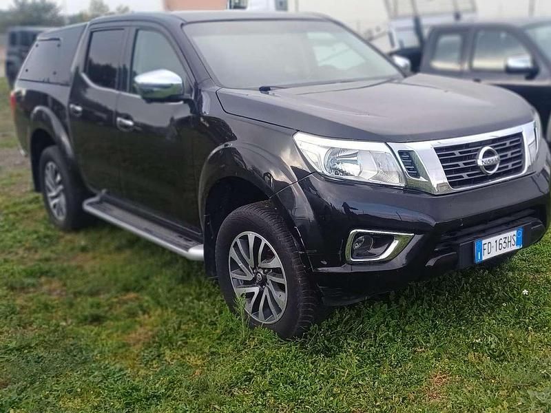 Usata Nissan Navara 190 CV (139 kW) 2016 Nero Pick-up