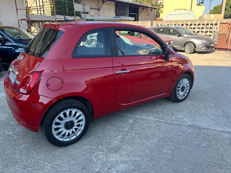 Usata Fiat 500 Lounge 70 CV (51 kW) 2021 Rosso Berlina