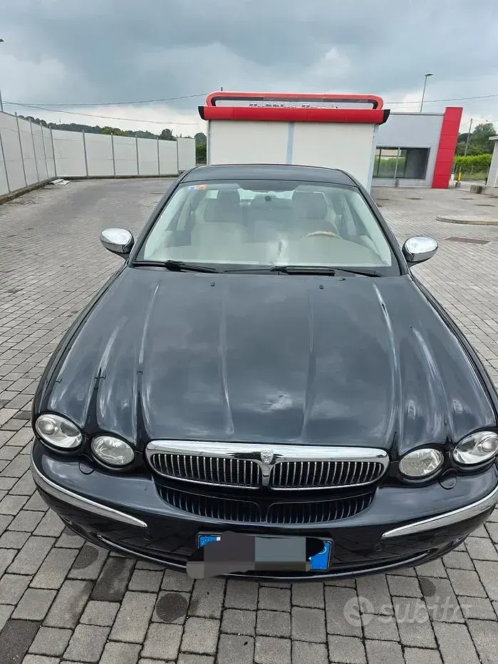 Usata Jaguar X-type Executive 156 CV (114 kW) 2006 Nero Berlina