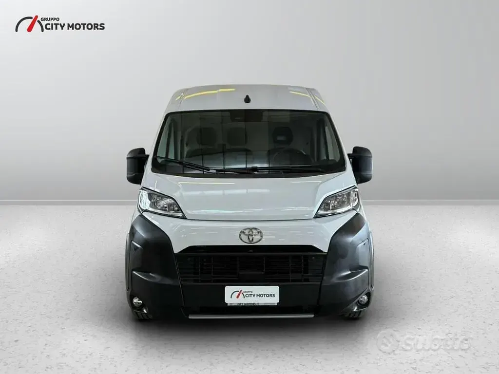 Nuova Toyota Proace 120 CV (88 kW) 2025 White sol Monovolume
