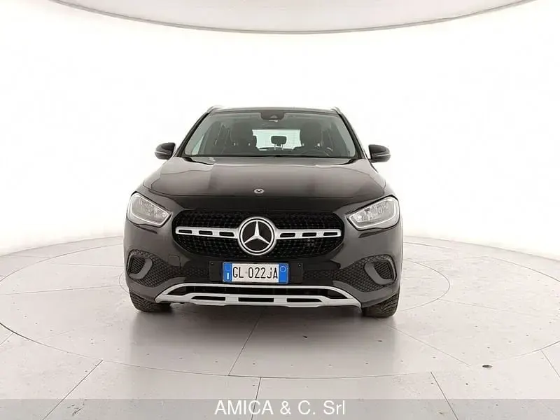 Usata Mercedes GLA200 Business 150 CV (110 kW) 2022 Nero SUV