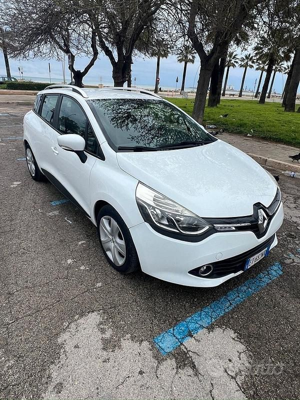 Usata Renault Clio GrandTour 75 CV (55 kW) 2014 Bianco Station wagon