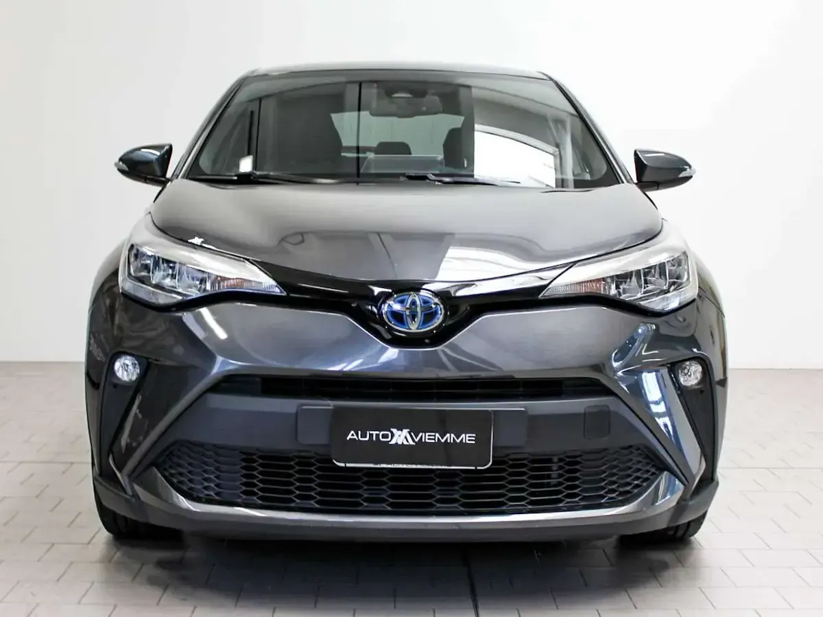 Usata Toyota C-HR Active 98 CV (72 kW) 2022 Grigio SUV