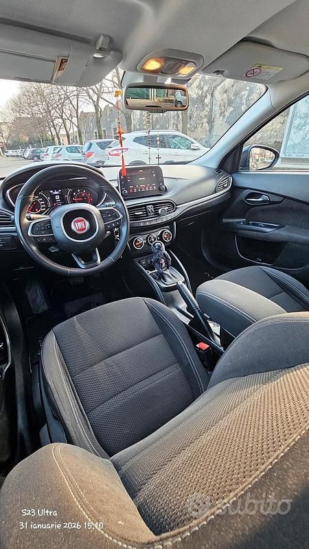 Usata Fiat Tipo Lounge 120 CV (88 kW) 2017 Blu Station wagon