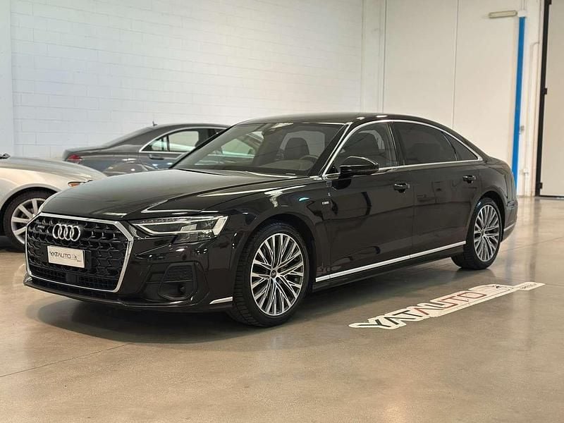 Usata Audi A8 286 CV (210 kW) 2023 Nero Berlina