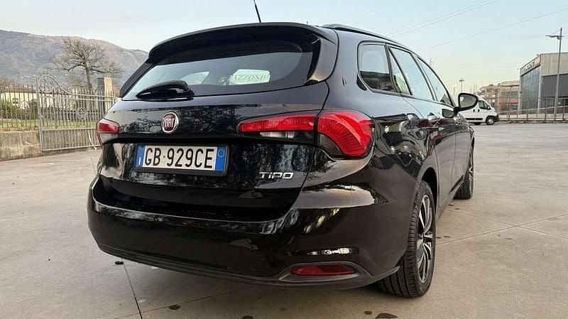 Usata Fiat Tipo Pop 120 CV (88 kW) 2018 Other Station wagon