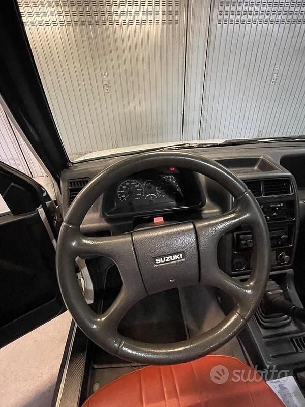 Usata Suzuki Vitara 77 CV (56 kW) 1991 Bianco Cabrio