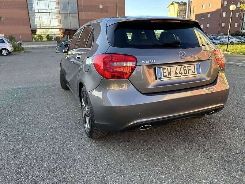 Usata Mercedes A180 109 CV (80 kW) 2014 Berlina