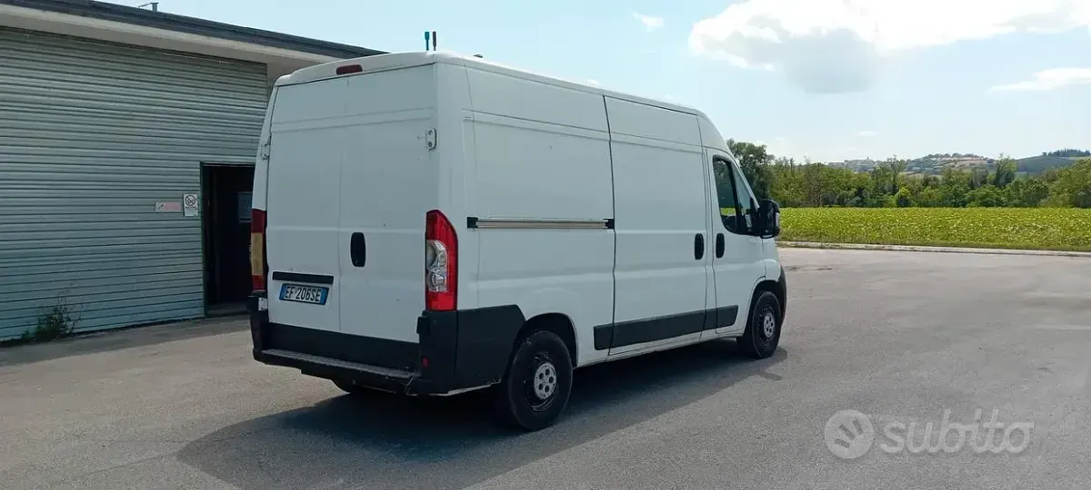 Usata Peugeot Boxer 120 CV (88 kW) 2011 Bianco Furgone