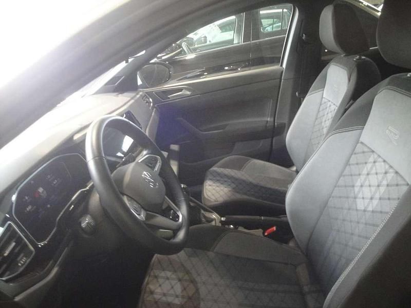 Usata VW Taigo R-line 116 CV (85 kW) 2025 Grigio SUV