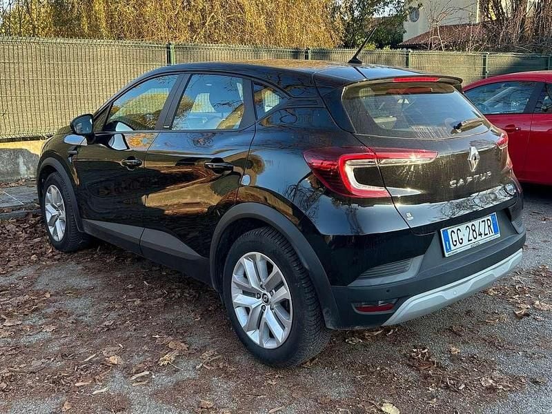 Usata Renault Captur Zen 94 CV (69 kW) 2021 Nero SUV
