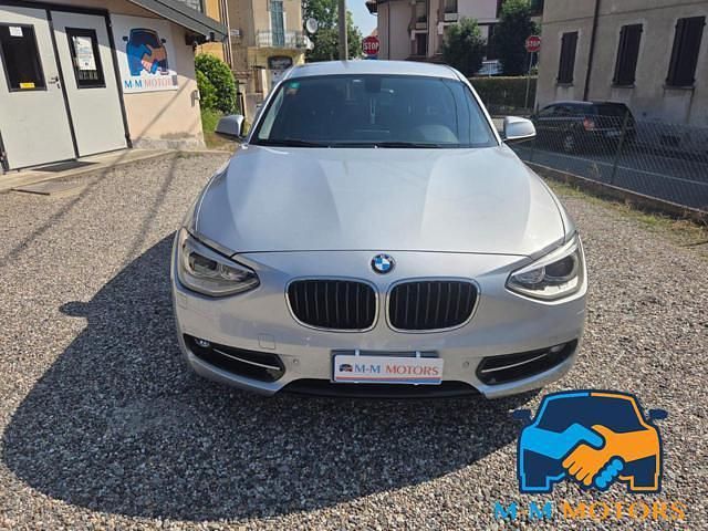 Usata BMW 116 Sport Line 116 CV (85 kW) 2014 Argento Utilitaria