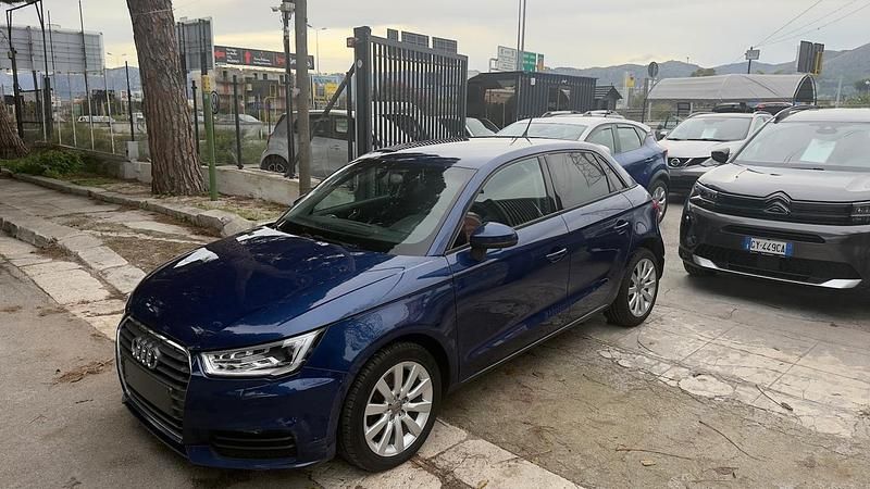 Usata Audi A1 Design 116 CV (85 kW) 2015 Blu Berlina
