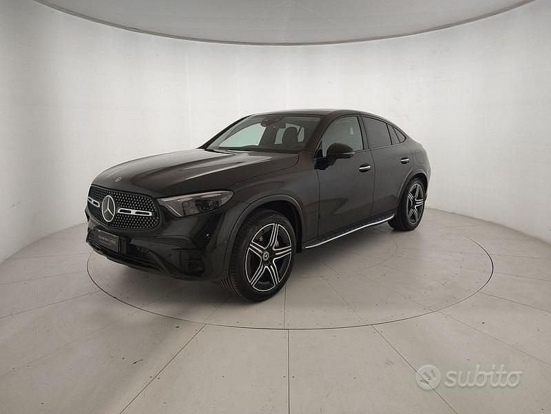 Nero Nuova 2025 Mercedes GLC300 Coupé | 79.900 € (Super prezzo) - Immagine 1/4