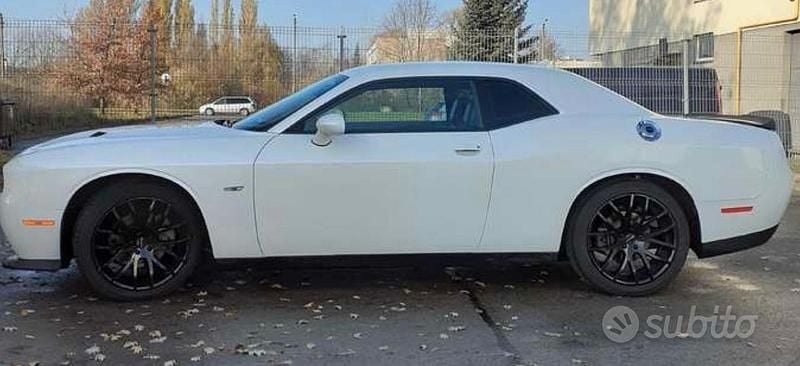 Bianco Usata 2016 Dodge Challenger Coupé | 26.000 € (Buon prezzo) - Immagine 1/4