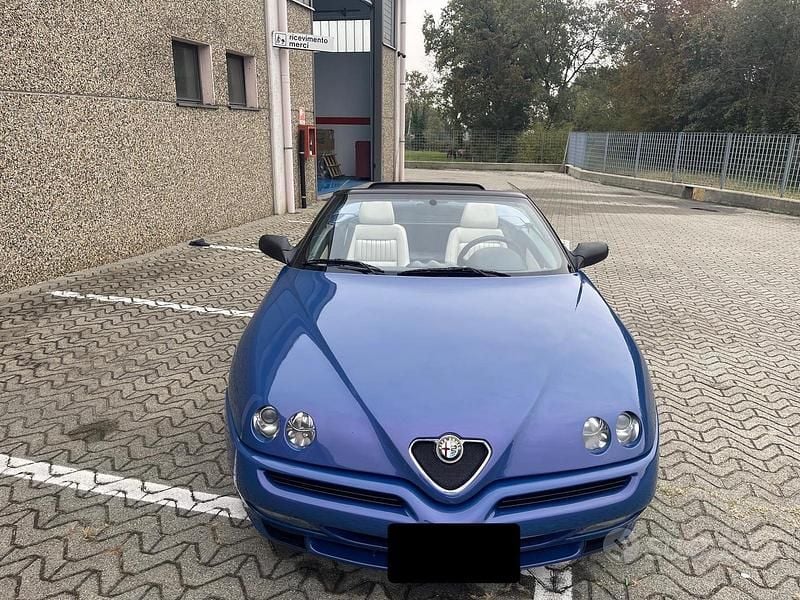 Blu Usata 1998 Alfa Romeo Spider Cabrio | 21.000 € - Immagine 1/4
