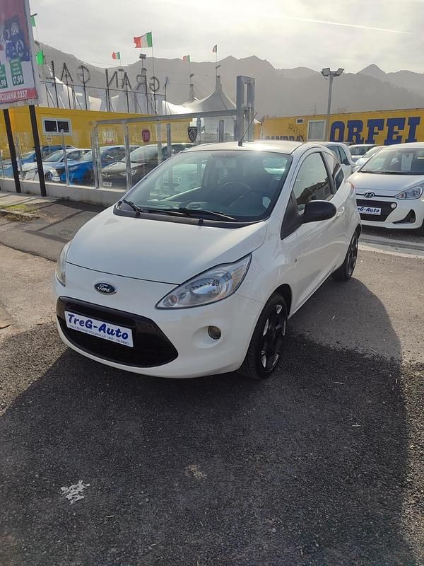 Usata Ford Ka Titanium 69 CV (50 kW) 2016 Bianco Berlina
