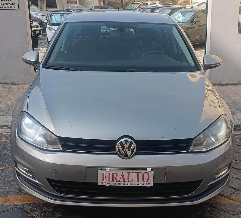 Usata VW Golf VII Highline 104 CV (76 kW) 2014 Beige Berlina