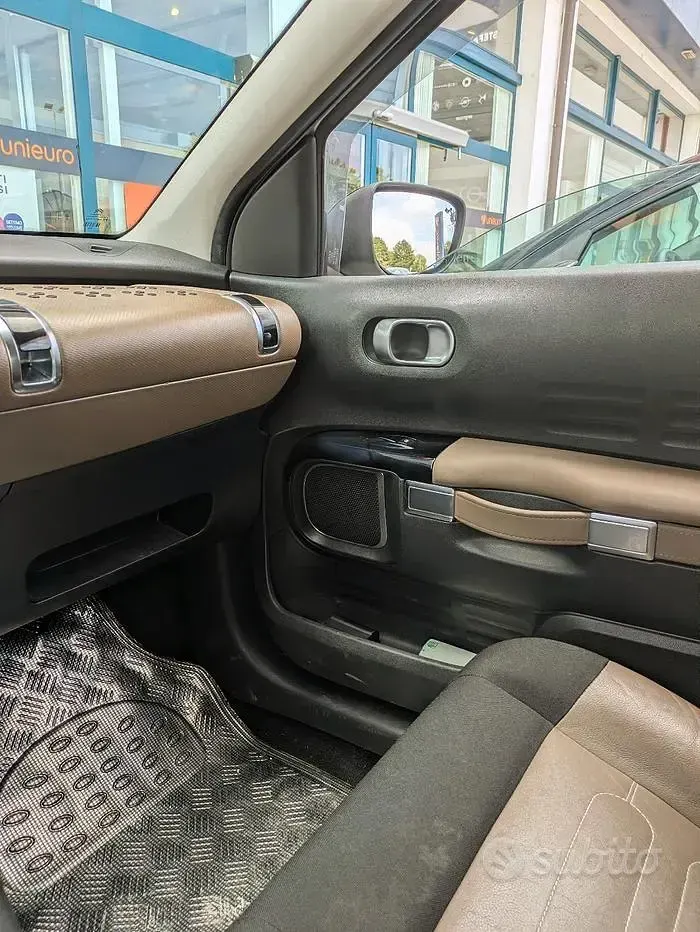 Usata Citroën C4 Cactus 75 CV (55 kW) 2015 Bianco Utilitaria