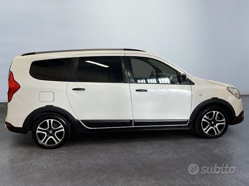 Usata Dacia Lodgy Stepway 110 CV (80 kW) 2019 Bianco Monovolume