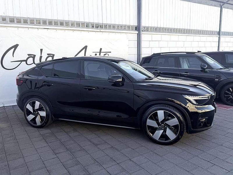Usata Volvo C40 Ultimate 300 kW (408 CV) 2023 Nero SUV