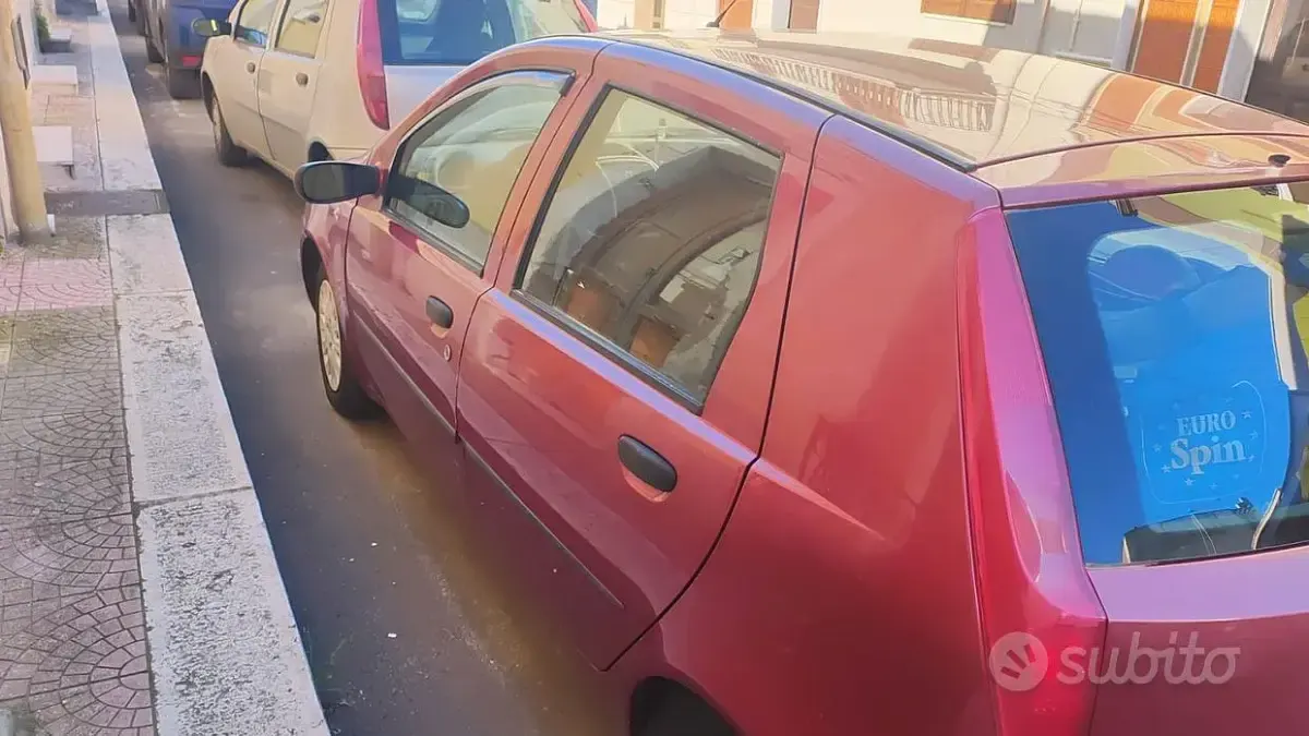 Usata Fiat Punto 60 CV (44 kW) 2002 Utilitaria