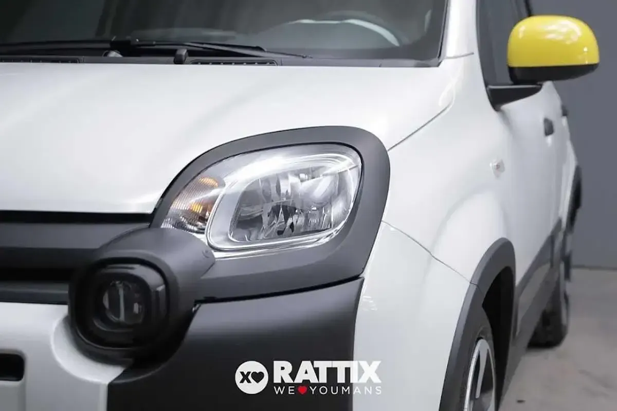 Usata Fiat Panda Cross Cross 70 CV (51 kW) 2025 Bianco Utilitaria