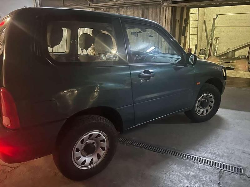 Usata Suzuki Grand Vitara 94 CV (69 kW) 1999 Verde SUV