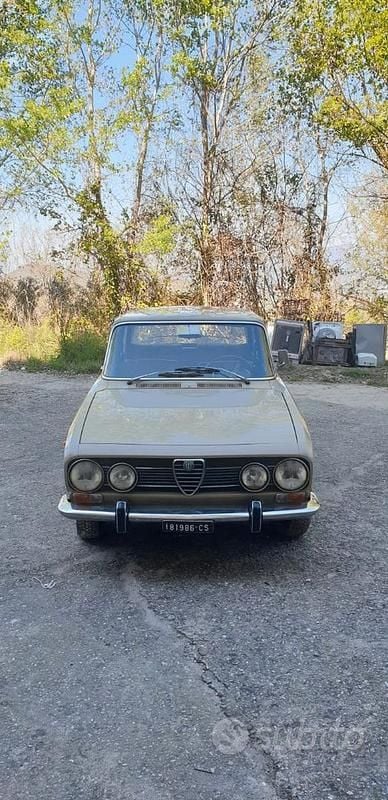 Usata Alfa Romeo 1750 18 CV (13 kW) 1970 Berlina