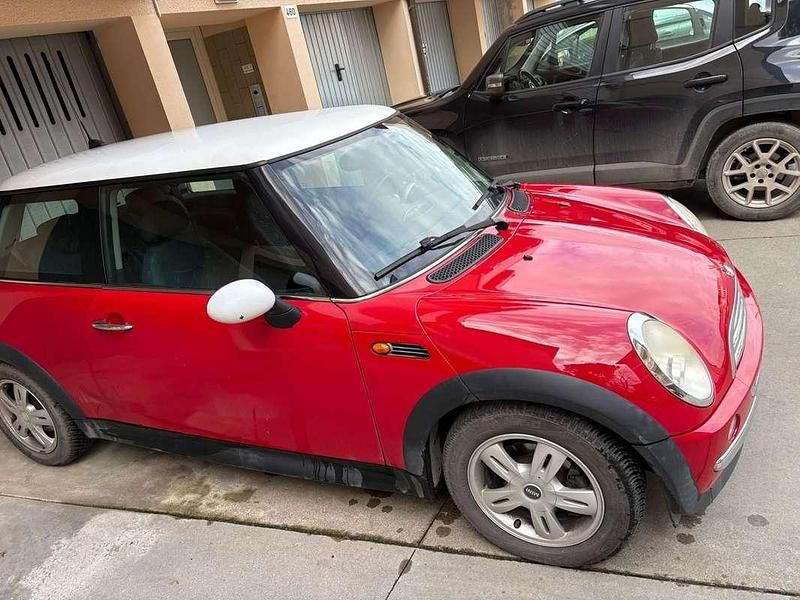 Usata Mini One D 75 CV (55 kW) 2005 Rosso Utilitaria