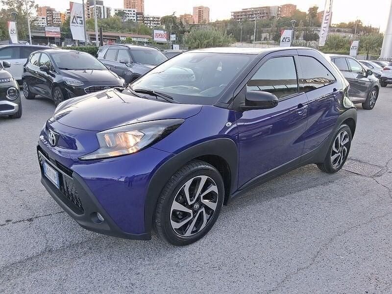 Blu/azzurro Usata 2023 Toyota Aygo X Trend SUV | 13.900 € (Ottimo prezzo) - Immagine 1/4
