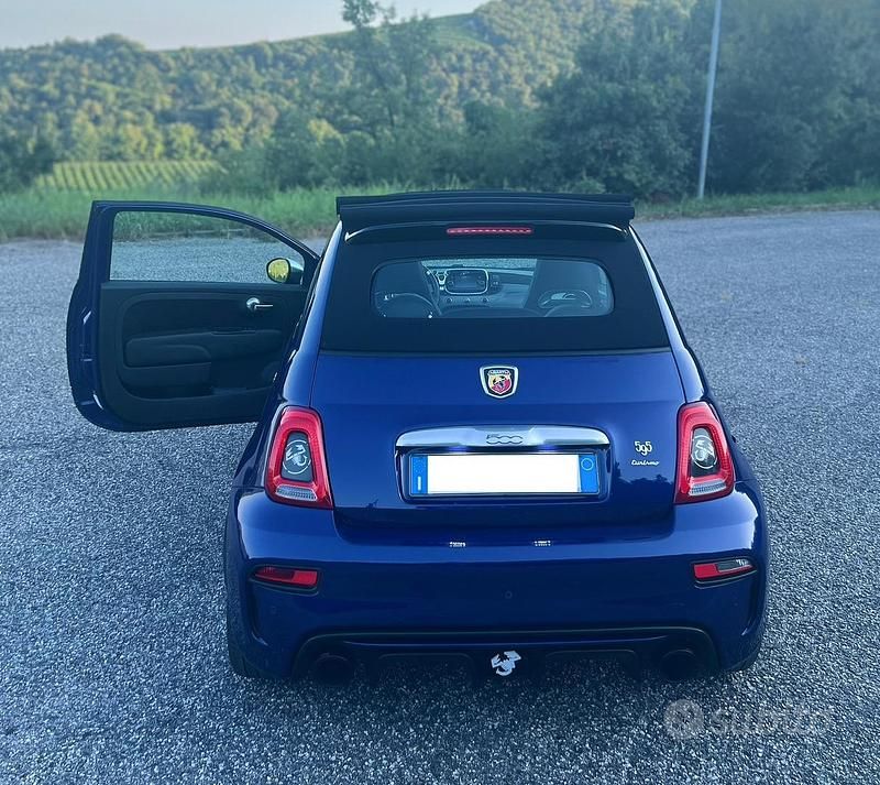Usata Abarth 595C 180 CV (132 kW) 2016 Blu Cabrio