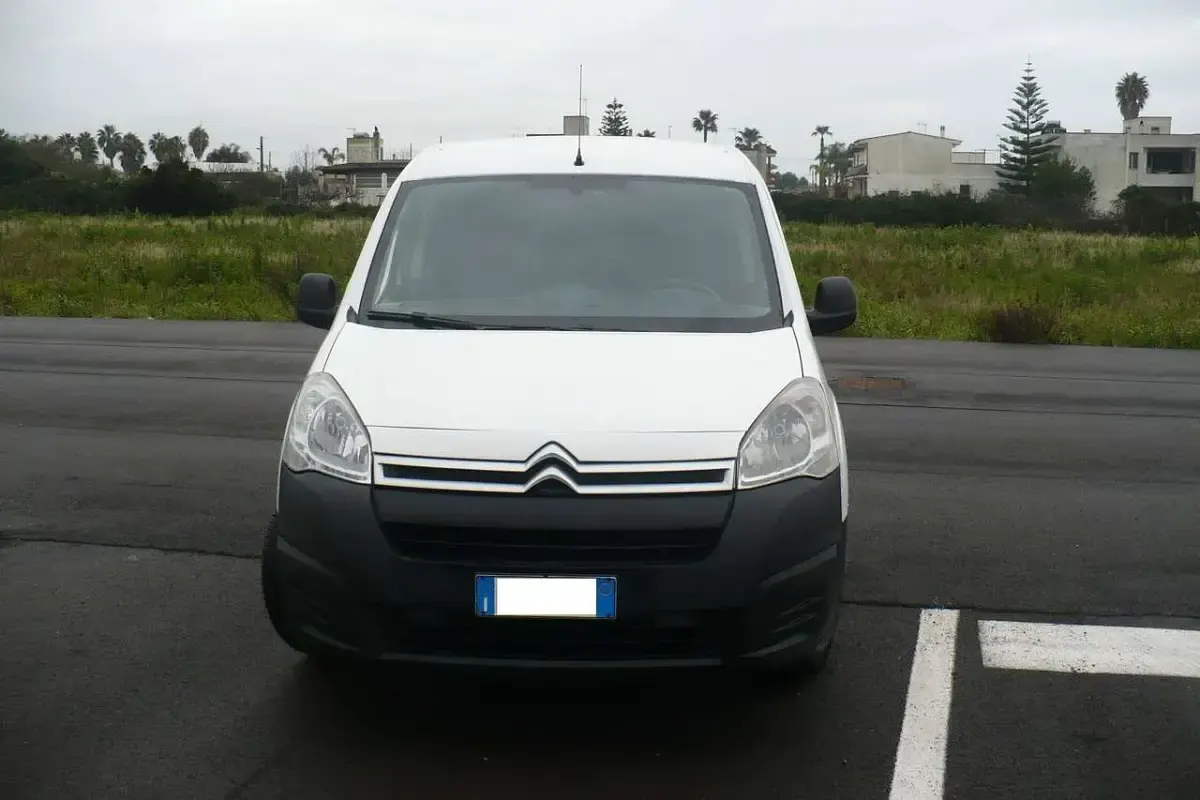 Usata Citroën Berlingo 75 CV (55 kW) 2018 Bianco Monovolume