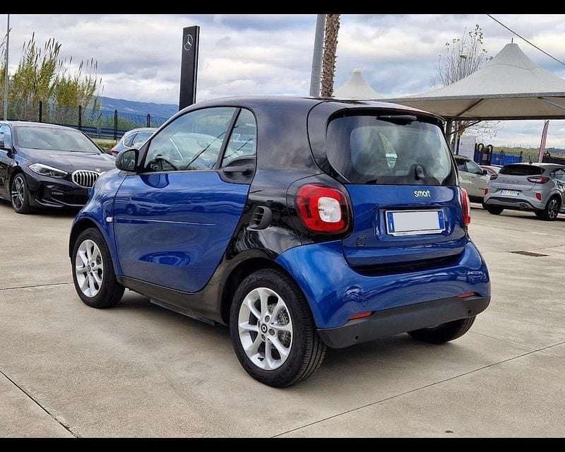 Usata Smart ForTwo Electric Drive Passion 41 kW (56 CV) 2019 Blu Berlina