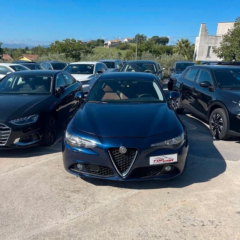 Usata Alfa Romeo Giulia Super 150 CV (110 kW) 2018 Blu Berlina