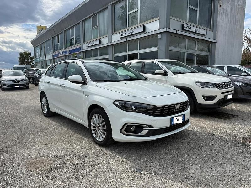 Usata Fiat Tipo Business 130 CV (95 kW) 2021 Bianco Station wagon