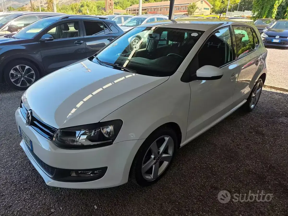 Usata VW Polo Highline 82 CV (60 kW) 2011 Bianco Utilitaria