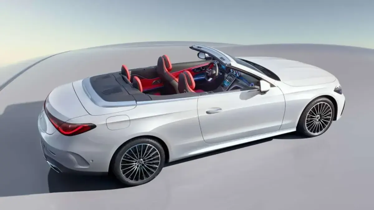 Usata Mercedes CLE220 AMG Line Premium 197 CV (144 kW) 2024 Argento Cabrio
