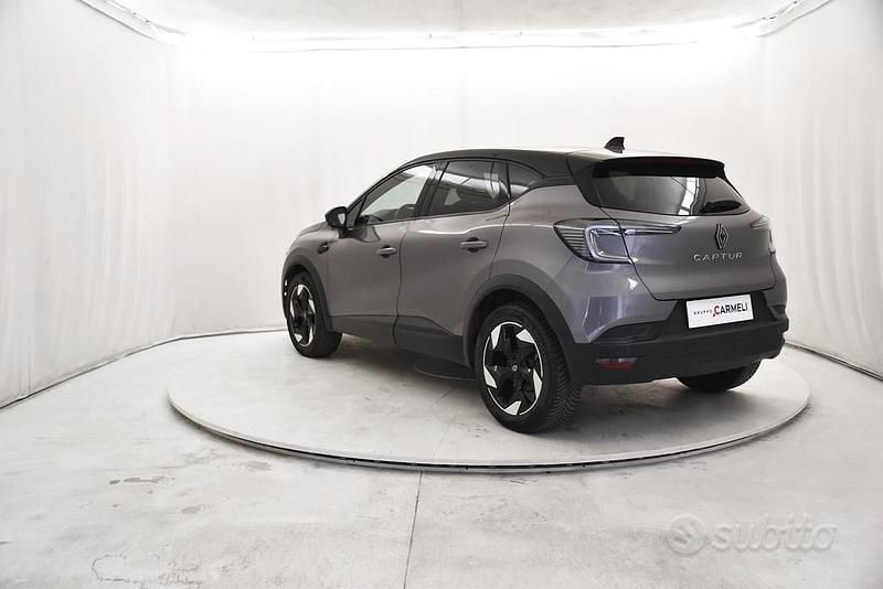 Usata Renault Captur Techno 91 CV (66 kW) 2025 Grigio SUV