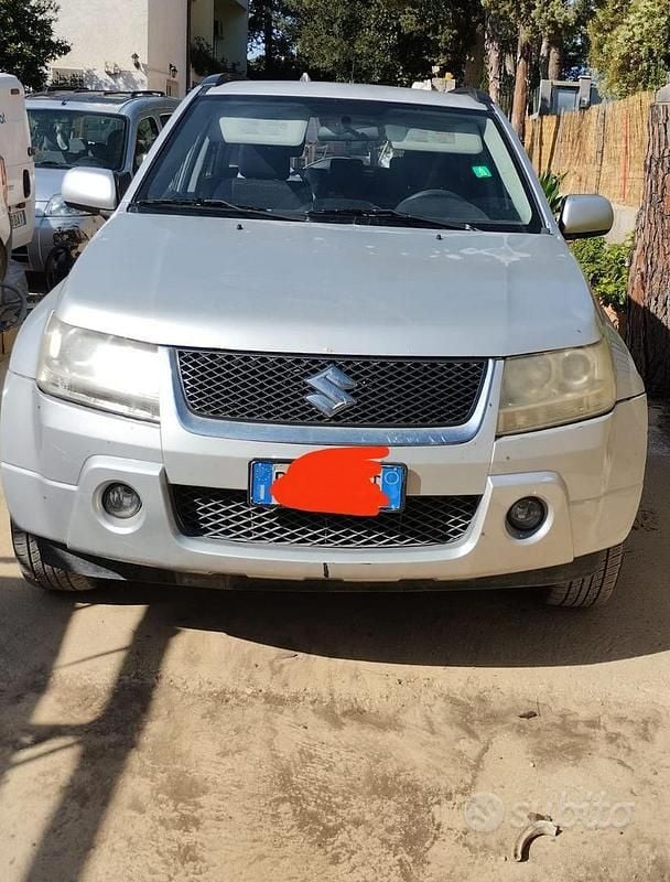 Usata Suzuki Vitara 129 CV (94 kW) 2006 Grigio SUV